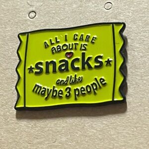 Yellow Snack-Themed Pin new